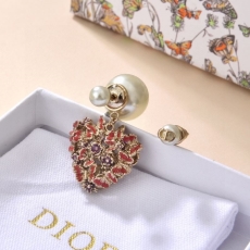 Christian Dior Necklaces